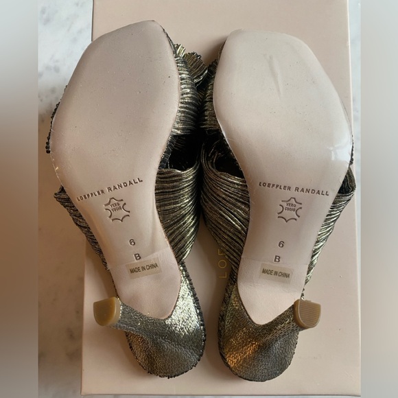 🍾🥂Loeffler Randall Claudia Mules!🥂🍾 - Picture 8 of 10